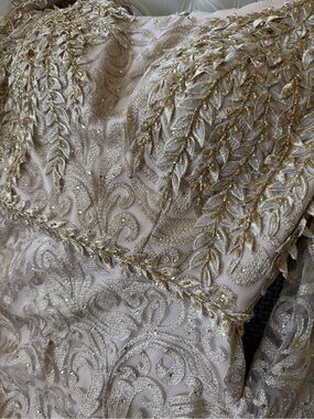Mac Duggal evening dress Gold Embroidered Lace prom Dress - Elegant Formal